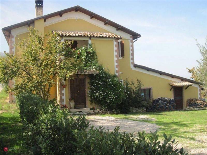 casa indipendente in vendita a Folignano in zona Piane di Morro