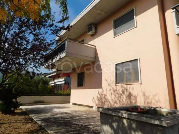 casa indipendente in vendita a Folignano in zona Villa Pigna