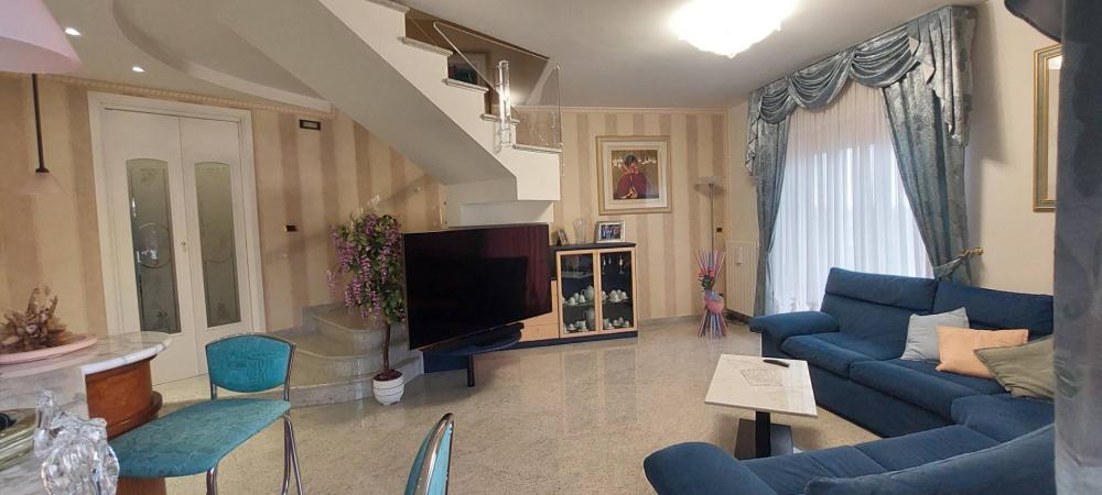 appartamento in vendita a Folignano in zona Piane di Morro