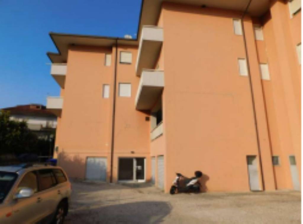 appartamento in vendita a Folignano