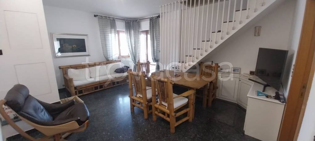 casa indipendente in vendita a Folignano in zona Piane di Morro