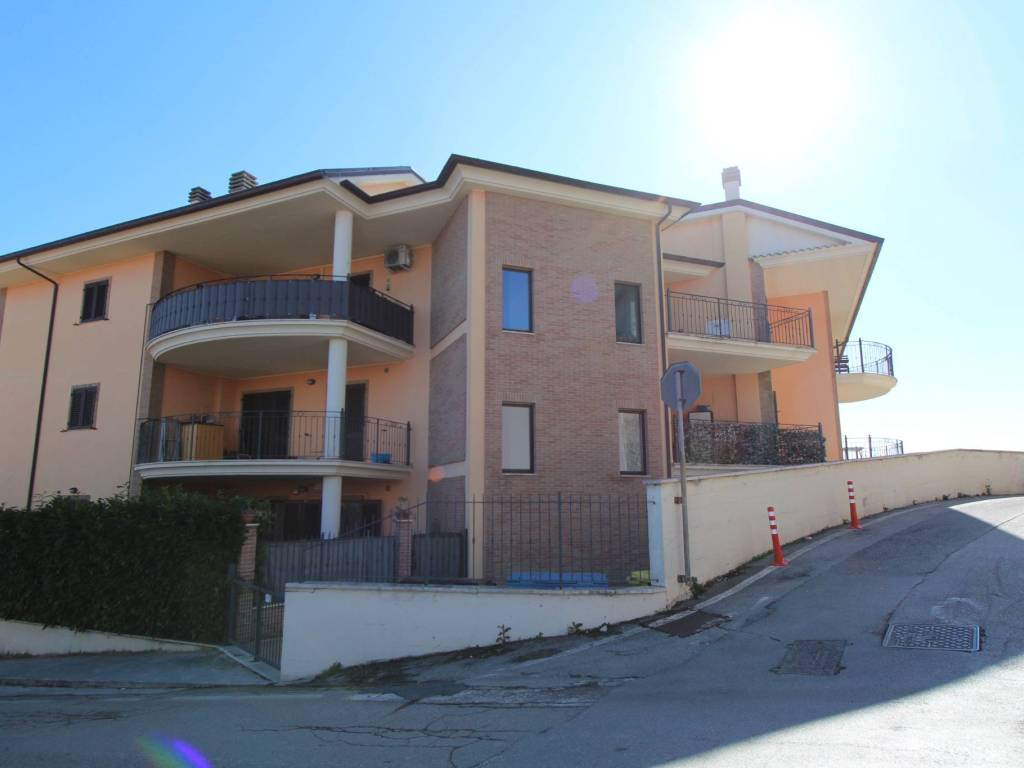 appartamento in vendita a Folignano