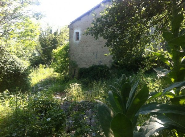 terreno edificabile in vendita a Folignano