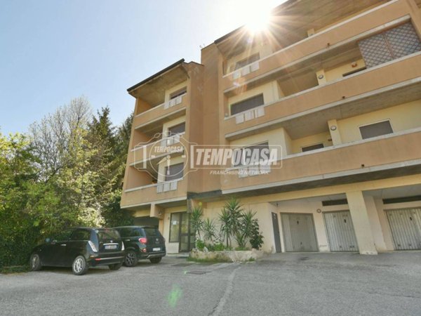 appartamento in vendita a Folignano in zona Villa Pigna