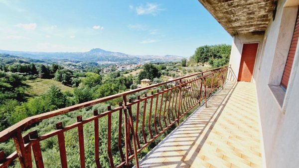 casa indipendente in vendita a Folignano in zona Villa Pigna