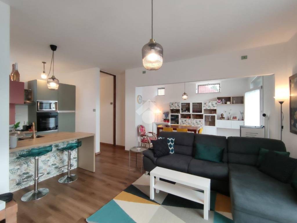 appartamento in vendita a Folignano in zona Villa Pigna
