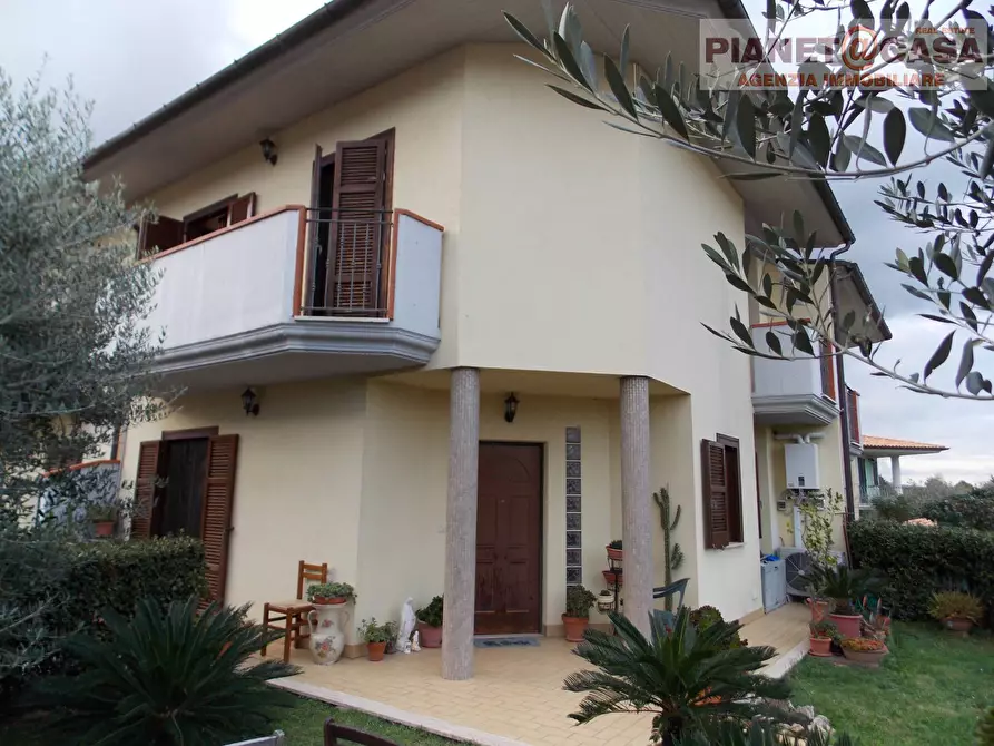 casa indipendente in vendita a Folignano in zona Piane di Morro