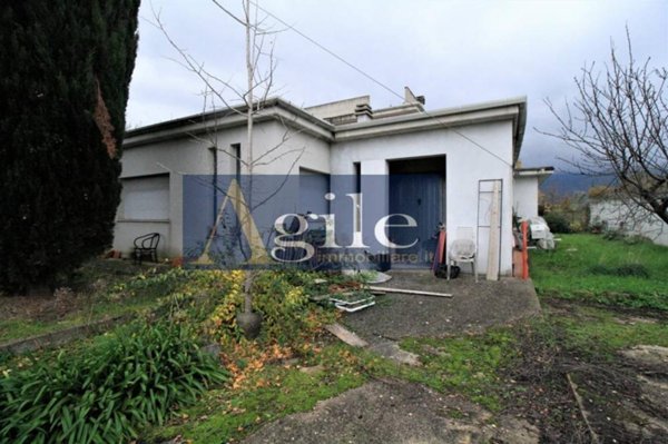casa indipendente in vendita a Folignano in zona San Benedetto