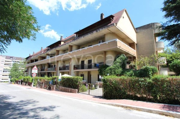 appartamento in vendita a Folignano in zona Villa Pigna