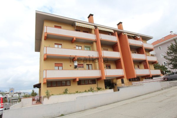 appartamento in vendita a Folignano