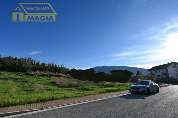 bifamiliare in vendita a Folignano in zona Piane di Morro
