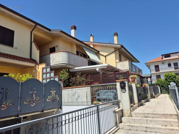 appartamento in vendita a Folignano in zona Piane di Morro