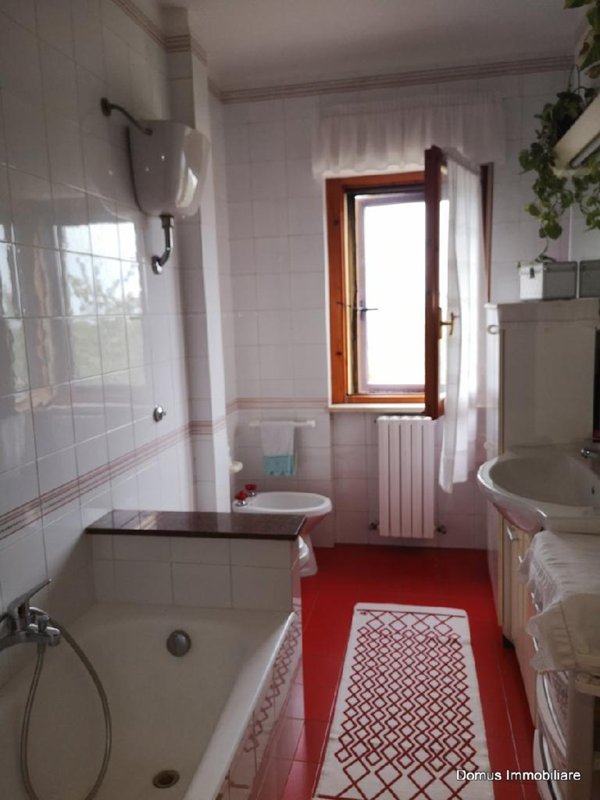 appartamento in vendita a Folignano in zona Piane di Morro