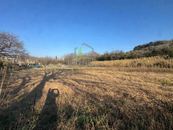 terreno agricolo in vendita a Folignano