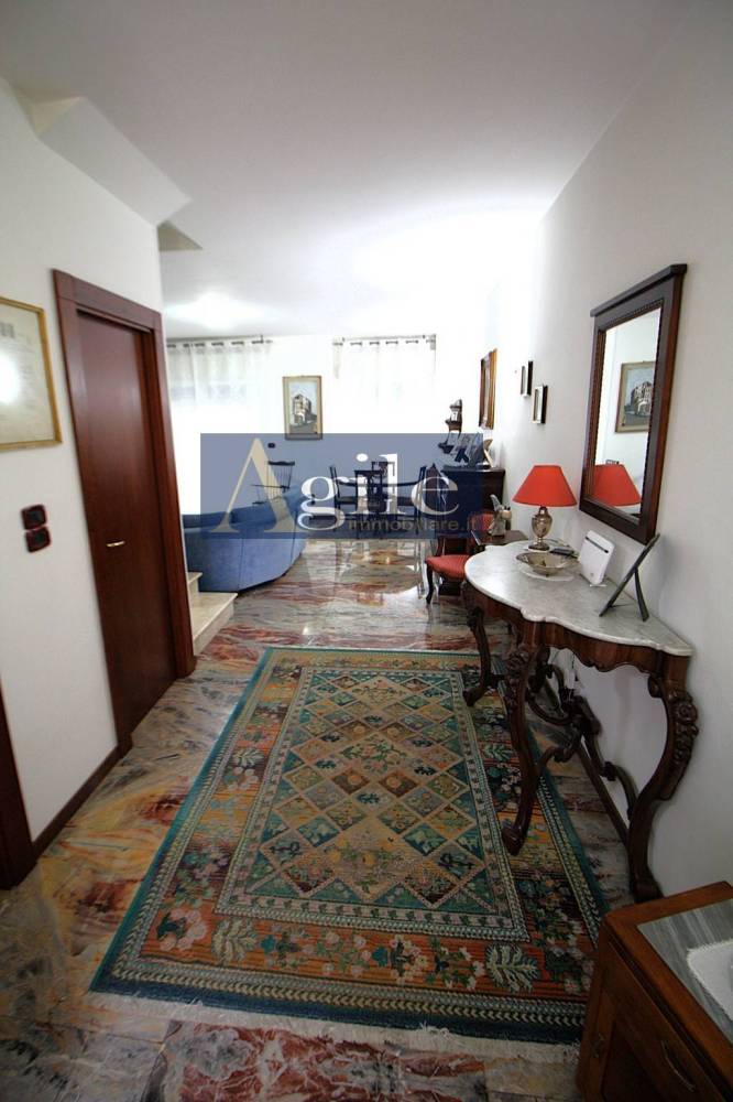 casa indipendente in vendita a Folignano in zona San Benedetto