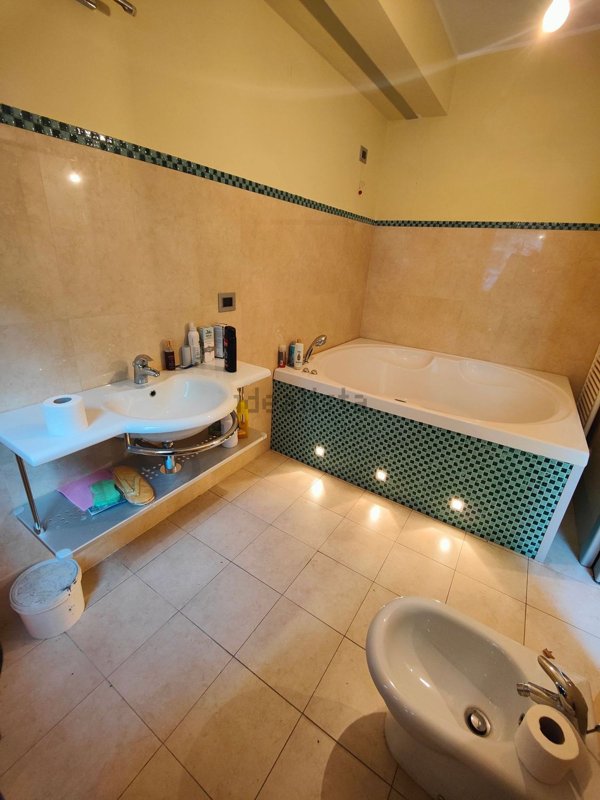 appartamento in vendita a Folignano in zona Villa Pigna