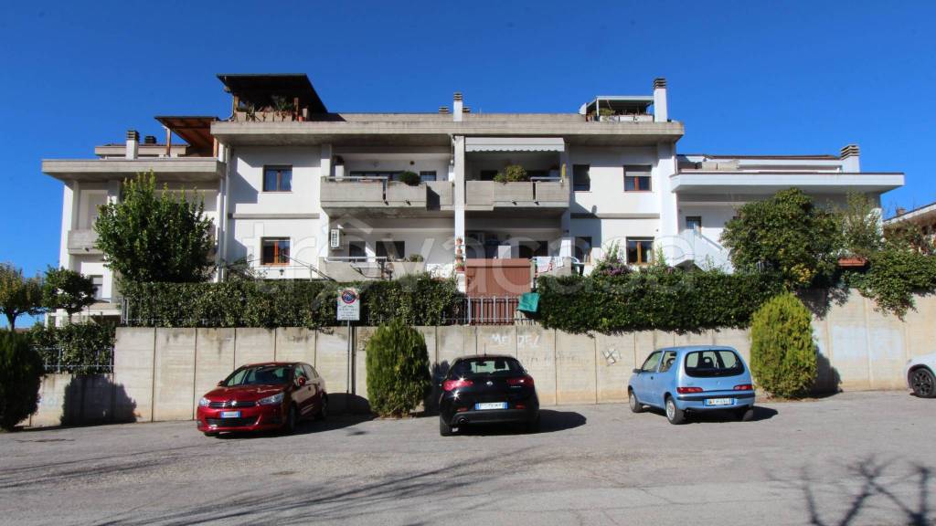 appartamento in vendita a Folignano in zona Villa Pigna