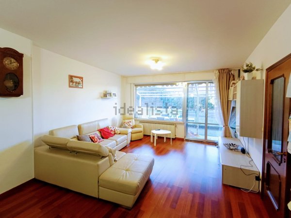 appartamento in vendita a Folignano in zona Villa Pigna