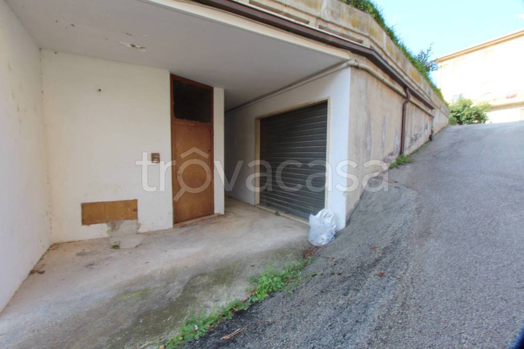 casa indipendente in vendita a Folignano in zona Villa Pigna