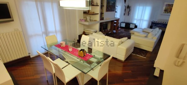 casa indipendente in vendita a Folignano