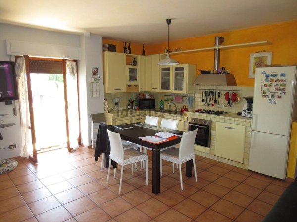 appartamento in vendita a Folignano in zona Villa Pigna