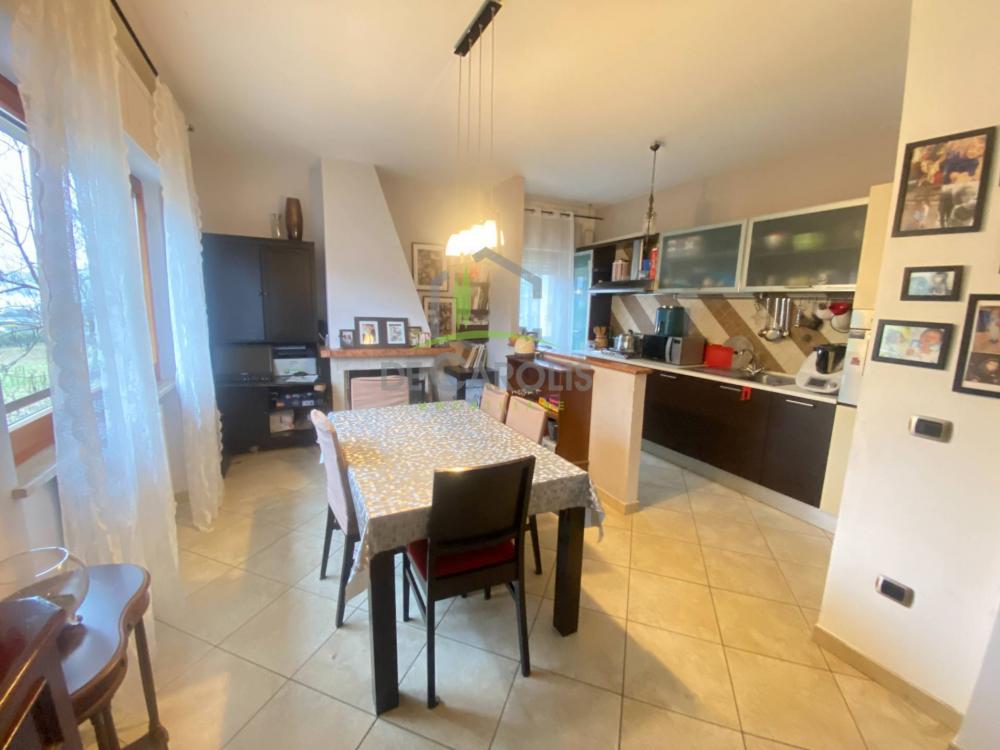 casa indipendente in vendita a Folignano in zona Villa Pigna