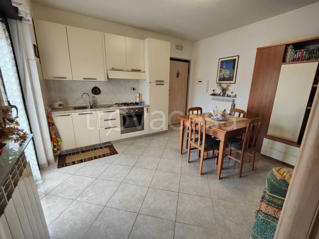 appartamento in vendita a Folignano in zona Villa Pigna