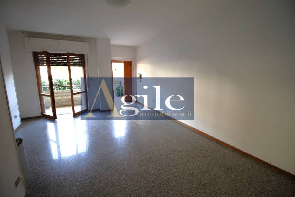 appartamento in vendita a Folignano in zona San Benedetto