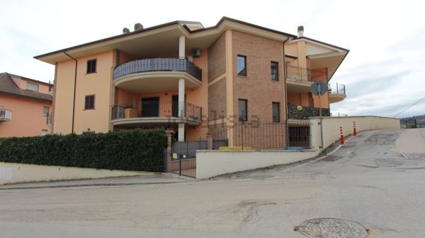 appartamento in vendita a Folignano