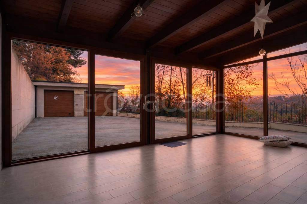 casa indipendente in vendita a Folignano in zona San Benedetto