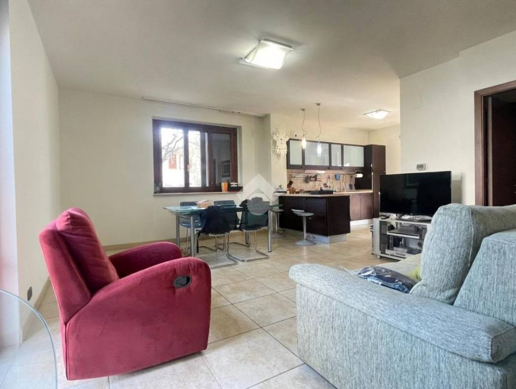 casa indipendente in vendita a Folignano in zona Piane di Morro