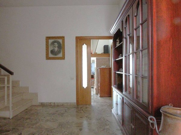 casa indipendente in vendita a Folignano