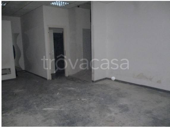 negozio in vendita a Folignano