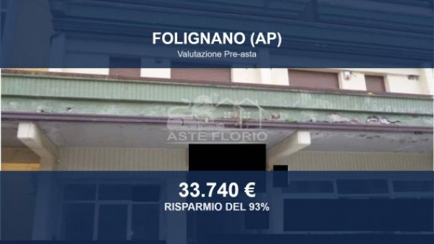 negozio in vendita a Folignano
