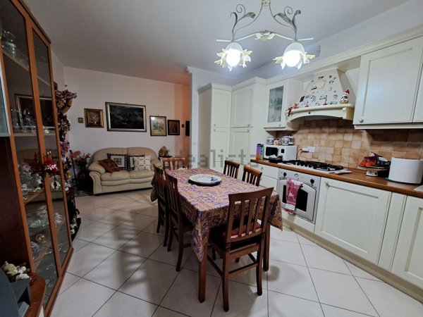 appartamento in vendita a Folignano