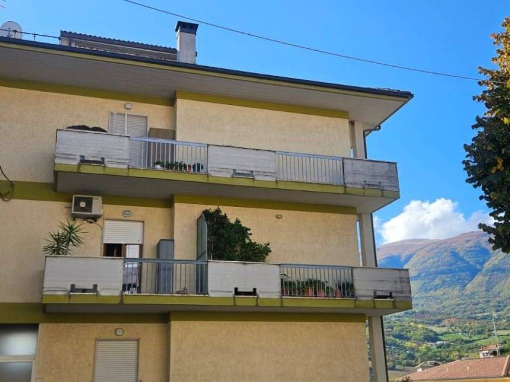 appartamento in vendita a Folignano