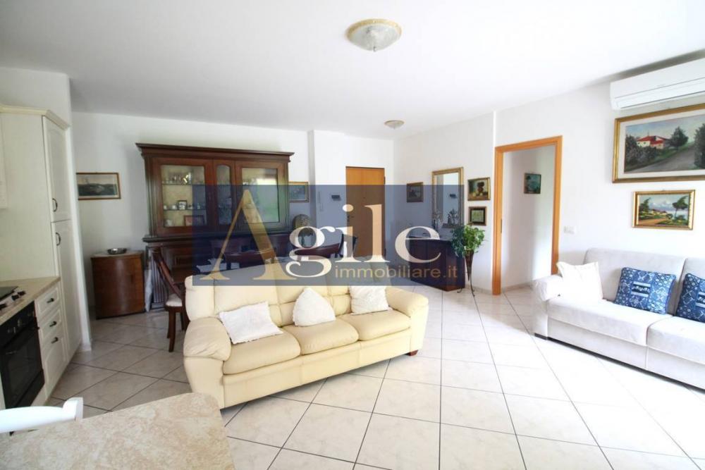 casa indipendente in vendita a Folignano in zona Villa Pigna