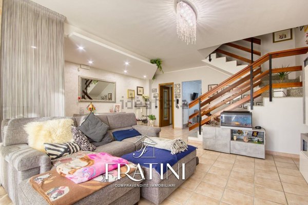 casa indipendente in vendita a Folignano in zona Villa Pigna