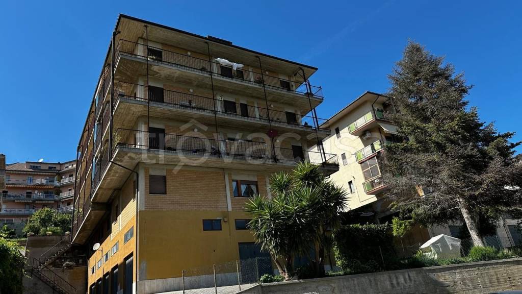 appartamento in vendita a Folignano