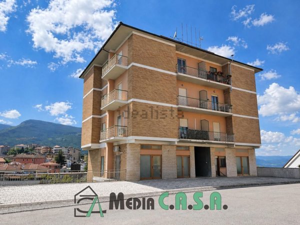 appartamento in vendita a Folignano in zona Castel Folignano