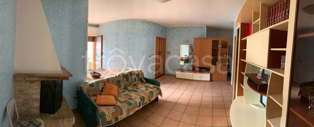 appartamento in vendita a Folignano in zona Castel Folignano