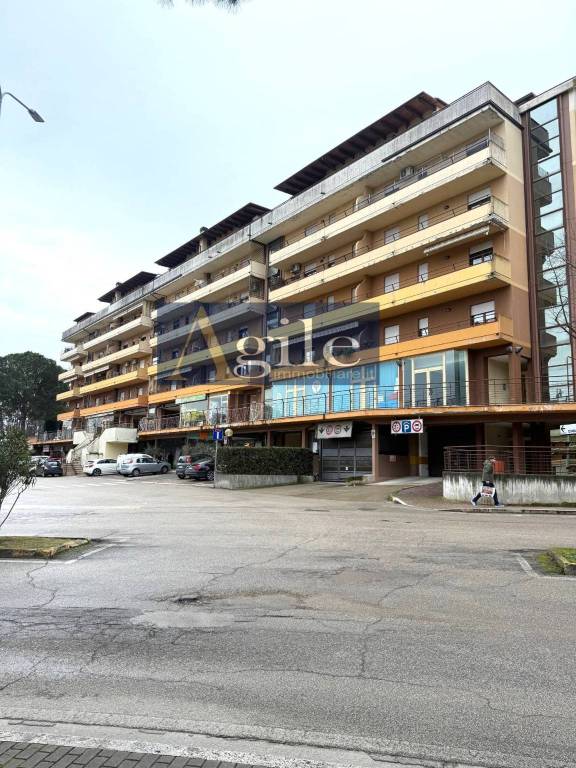 appartamento in vendita a Folignano in zona Villa Pigna
