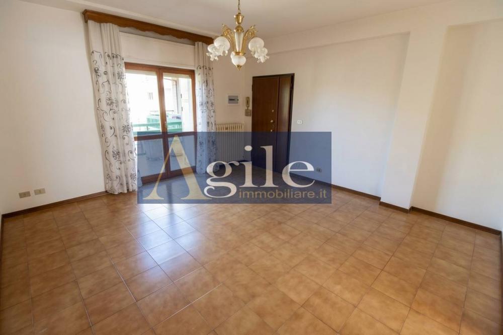 appartamento in vendita a Folignano in zona Villa Pigna