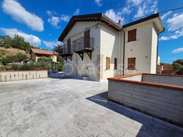 casa indipendente in vendita a Folignano in zona Case di Coccia