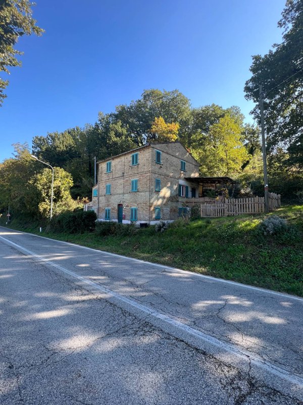 casa indipendente in vendita a Force