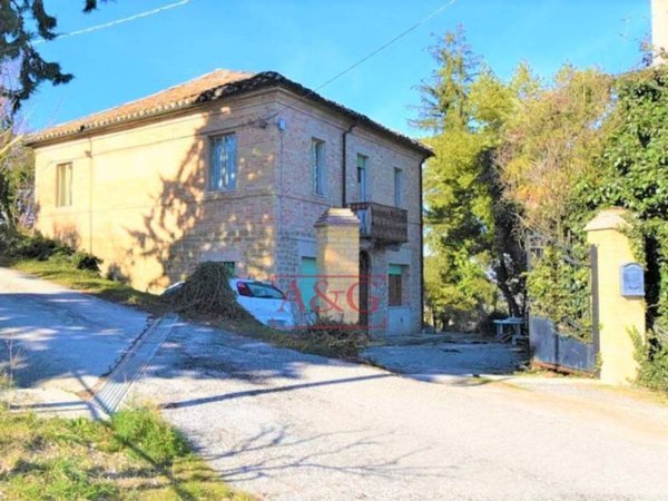 casa indipendente in vendita a Force in zona Quinzano