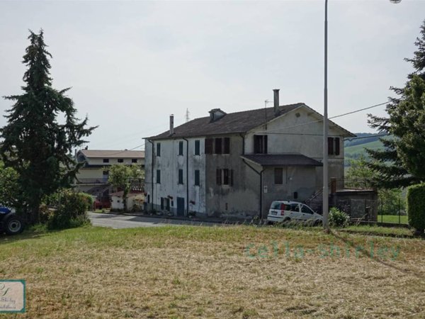 casa indipendente in vendita a Force