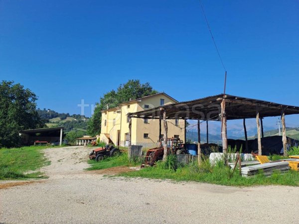 casa indipendente in vendita a Force in zona Quinzano