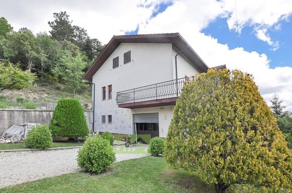 casa indipendente in vendita a Force in zona Quinzano