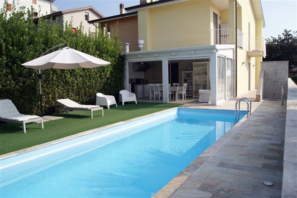 casa indipendente in vendita a Grottammare